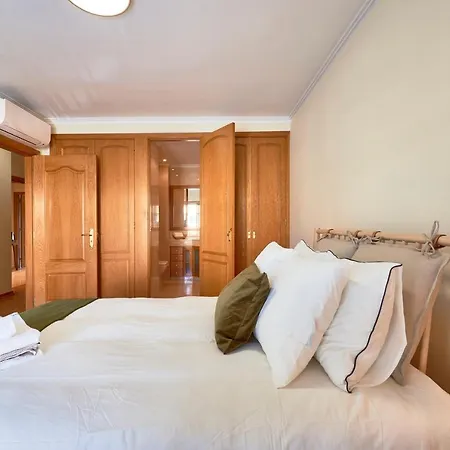 Carcavelos Apartment