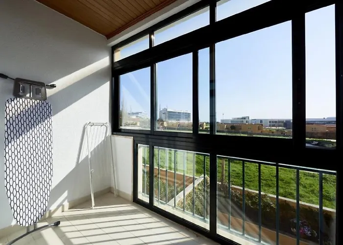 Carcavelos Apartment *