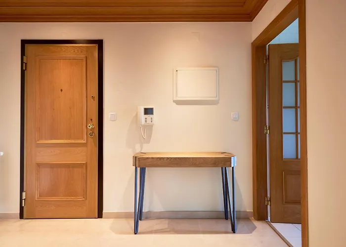 Carcavelos Apartment *